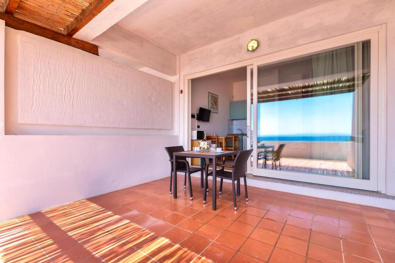 Residence Le Vele Стинтино Екстериор снимка