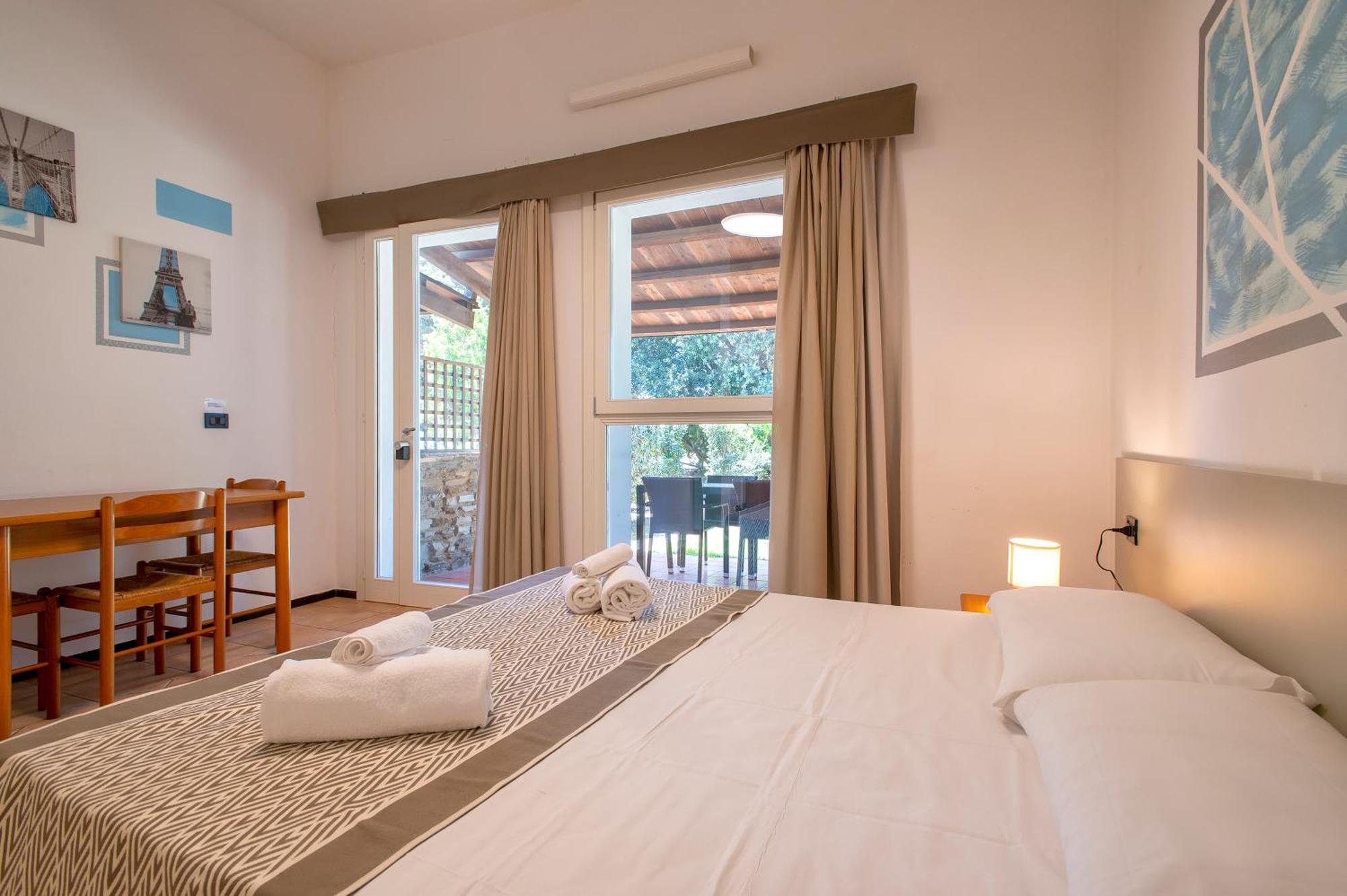 Residence Le Vele Стинтино Екстериор снимка