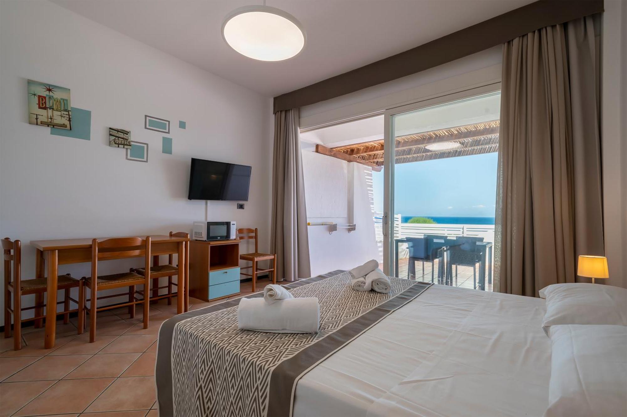 Residence Le Vele Стинтино Екстериор снимка