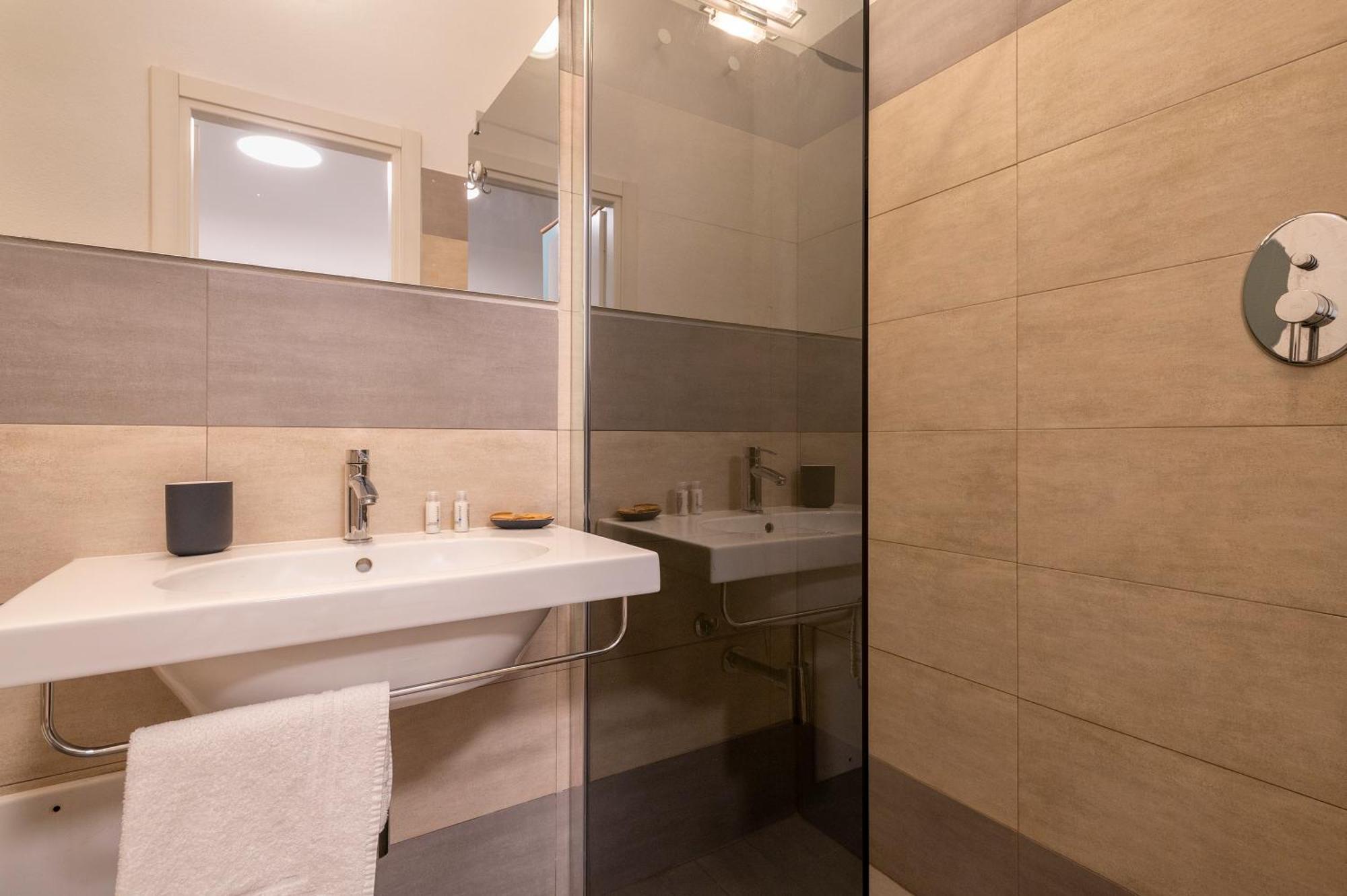 Residence Le Vele Стинтино Екстериор снимка