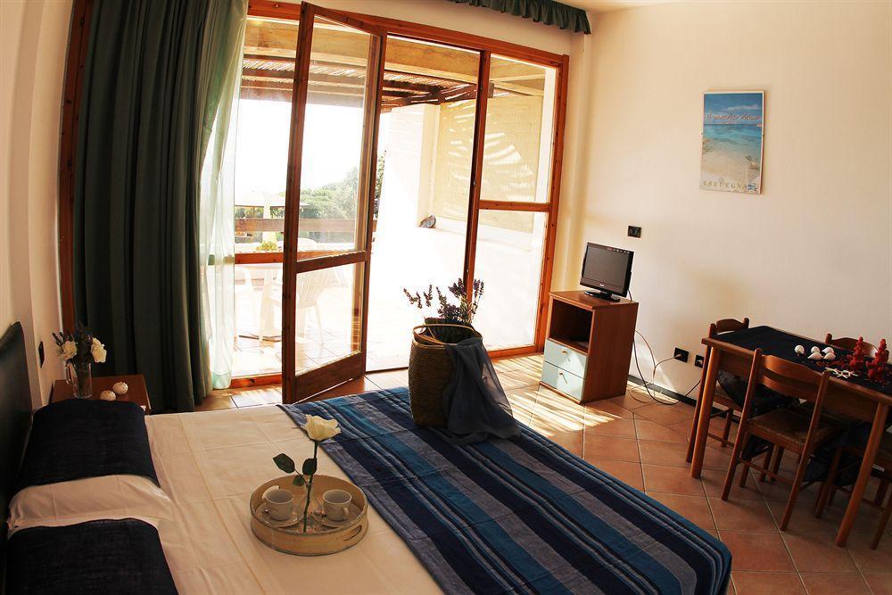 Residence Le Vele Стинтино Екстериор снимка